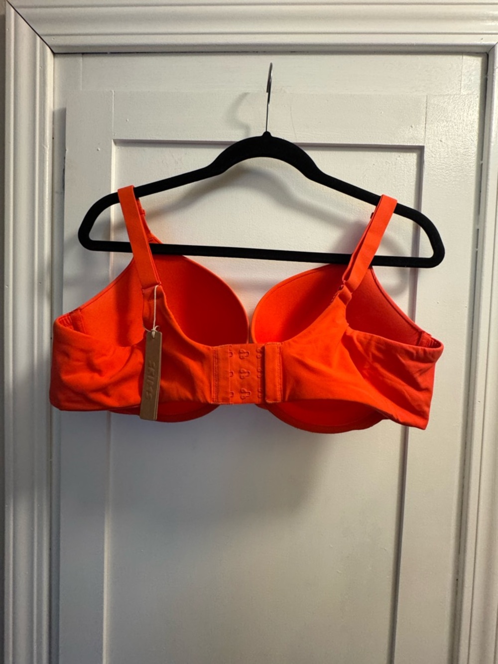 SKIMS Molded push up Demi Bra in Bright Orange - Picture 4 of 6
